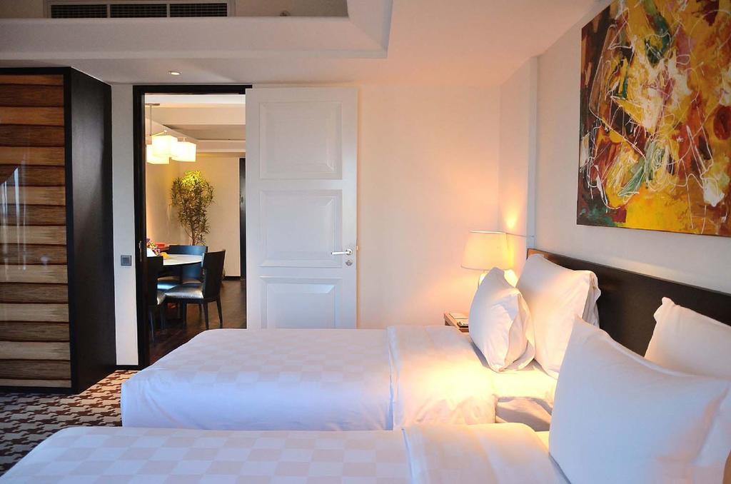 Ts Suites Surabaya Buitenkant foto